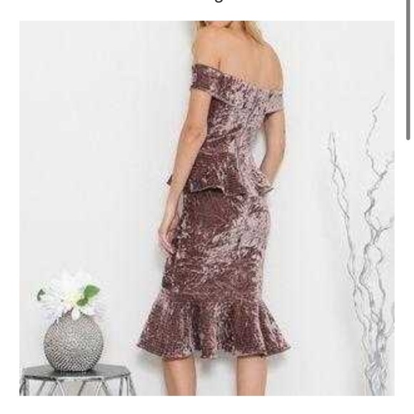 L’ Atiste Lavender Crushed Velvet Off the Shoulder Midi Dress size small summer - Picture 4 of 14